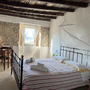 Agriturismo Luna Di Quarazzana In Tuscany Bauernhof
